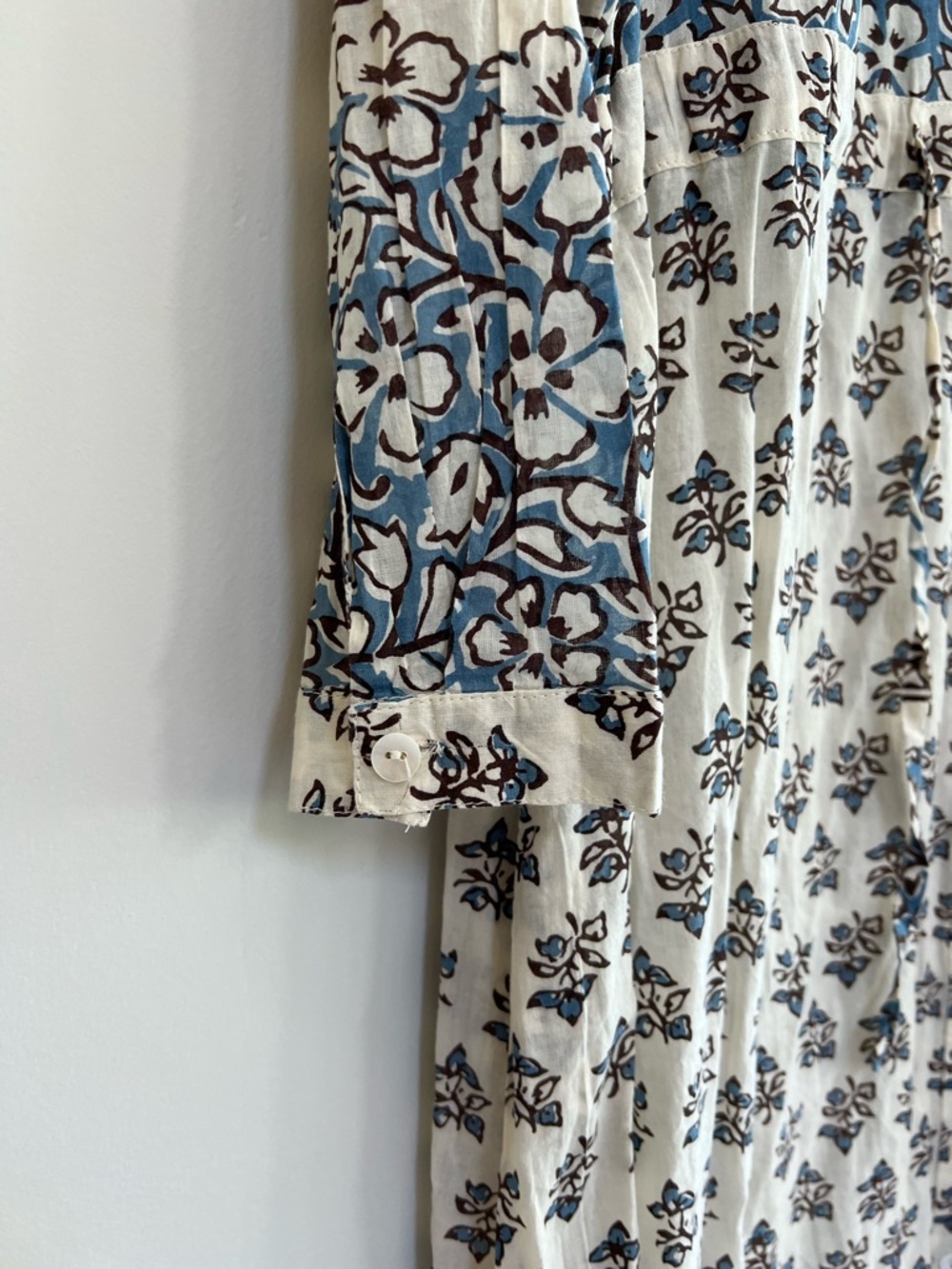 Maison Hotel Justine Floral Button Up Cotton Robe Dress in Ecru White + Blue, S - Picture 6 of 13